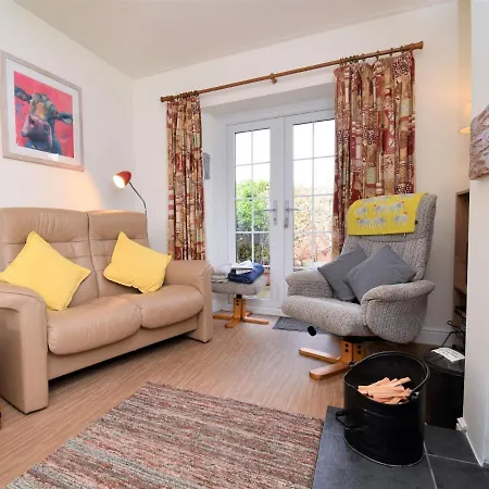Holiday home 1 Bed In Cumbria Sz113 *